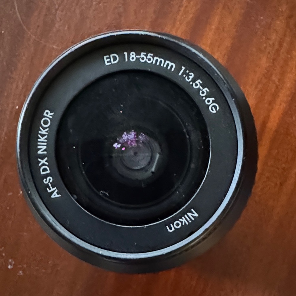Nikon AF-S DX NIKKOR 18-55mm Lens in Black